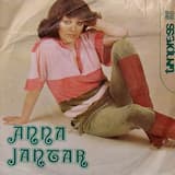 Wielka dama tańczy sama