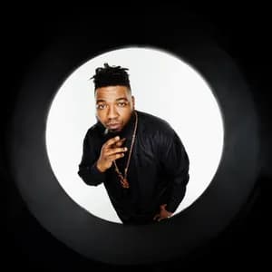 Dezron Douglas avatar