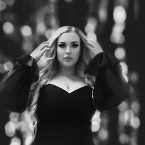 Chelsea Holland avatar