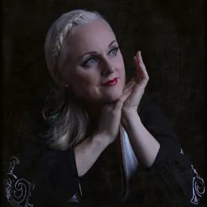 Liv Kristine avatar
