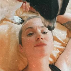 Holly Miranda avatar