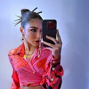 Veronica Bravo avatar