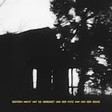 Gestern Nacht hat es geregnet und der Putz kam von der Decke