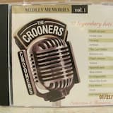 Medley Casa Loma: Everybody Loves Somebody / Release Me / Blue Velvet / Spanish Eyes / Raindrops Keep Falling / Roses Are Red My Love