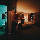 Daddy There's Sand in the Sandwiches