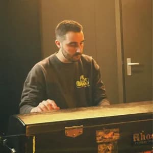 DLJ avatar