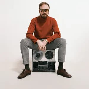 Dissolve in Sepia avatar