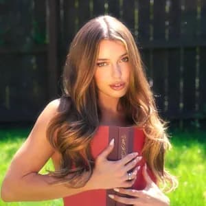 Emily Vaughn avatar