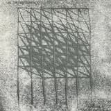 La poupée au doigt de la fille